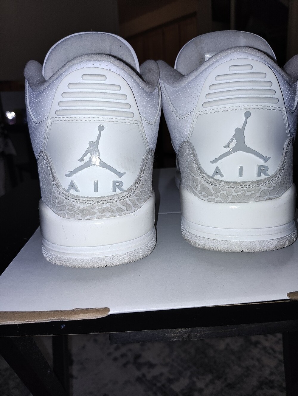 Jordan Men White and Gray Retro Jumpman Sneakers